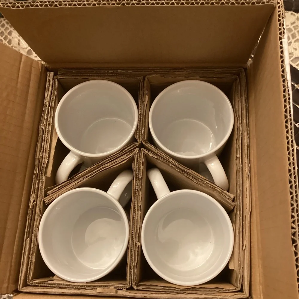 POTTERY BARN CLASSIC CUPS NIB SET X4